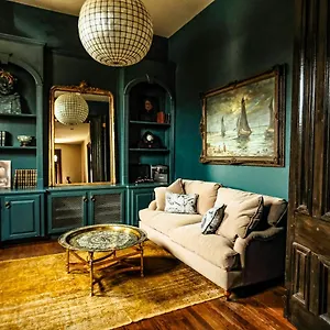 Henrie House I Luxury 4br Downtown Historic Gem With Library & Patio Holiday home